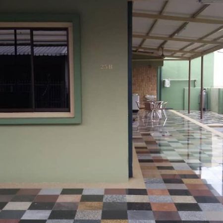 Vynn'S @ Banda Kaba Villa Malacca Exterior photo